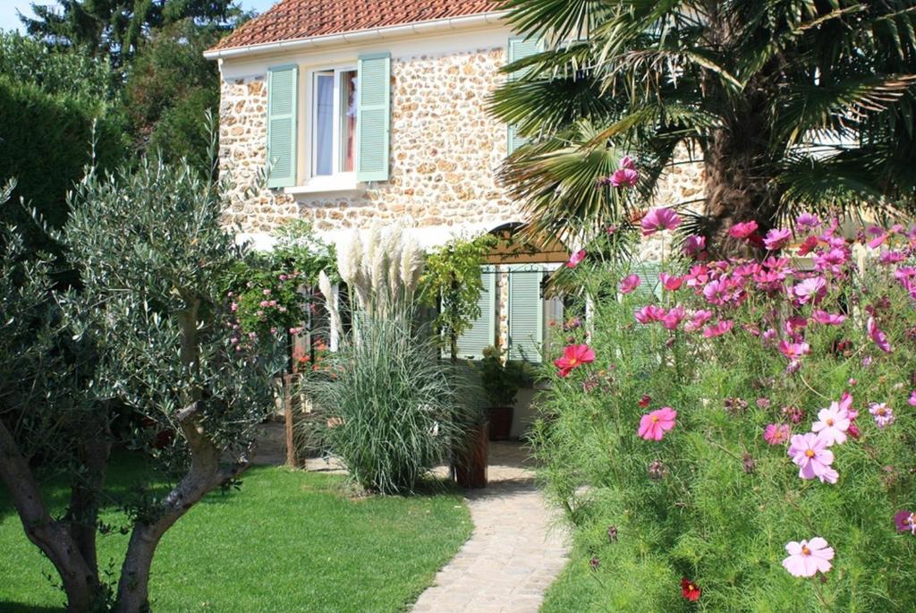 Gites Le Petit Nailly Magny-les-Hameaux Εξωτερικό φωτογραφία